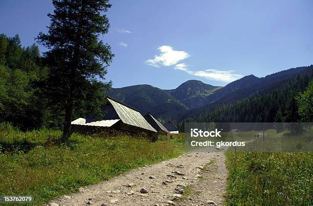 Old Chalet Stockfoto und mehr Bilder von Baum - Baum, Bauwerk, Fotografie