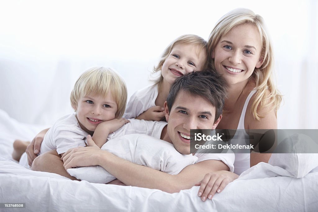 Buenos la mañana - Foto de stock de Cama libre de derechos