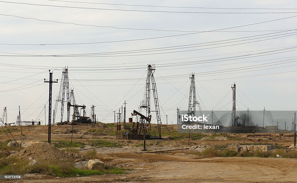 Ölbohrtürme am Ufer - Lizenzfrei Aserbaidschan Stock-Foto
