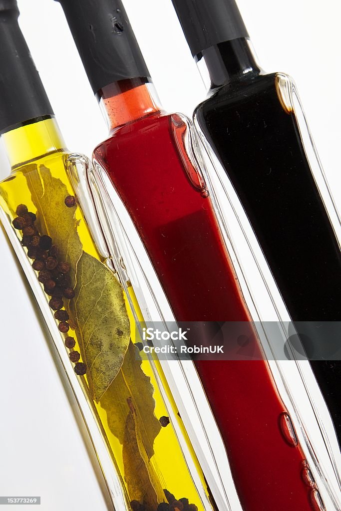 Salsa da accompagnamento bottiglie, Olio e aceto, obliqua - Foto stock royalty-free di Aceto