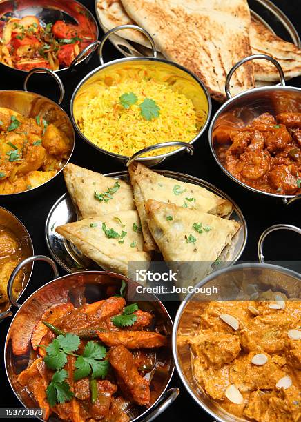 Comida Hindú Banquetes Foto de stock y más banco de imágenes de Comida india - Comida india, Acero inoxidable, Alimento