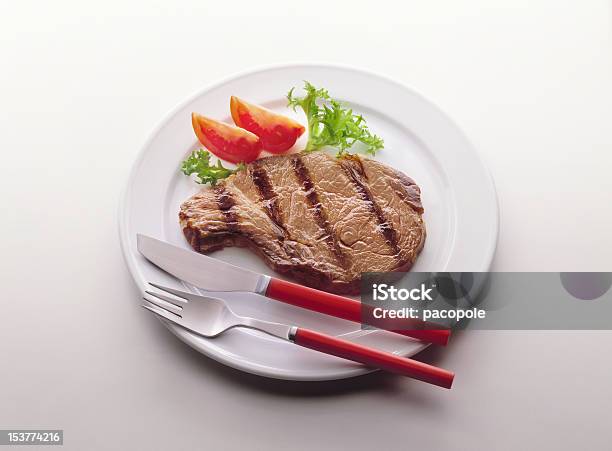 Zubereitetes Steak Mit Tomaten Und Escarole Stockfoto und mehr Bilder von Abnehmen - Abnehmen, Bratengericht, Cholesterin