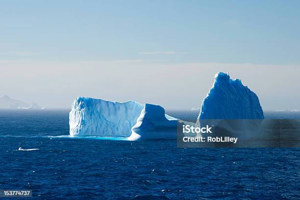 Iceberg In Antartide - Fotografie stock e altre immagini di Acqua - Acqua, Affondato, Ambiente