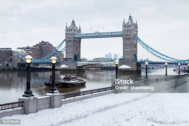London Tower Bridge Im Schnee Stockfoto und mehr Bilder von London - England - London - England, Winter, Schnee