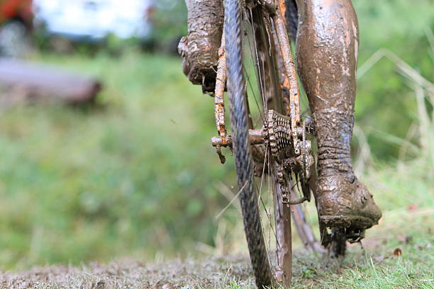 muddy 신체부위 - cyclo cross 뉴스 사진 이미지
