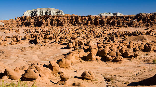 istock Hoodoos of Goblin Valley 153779308