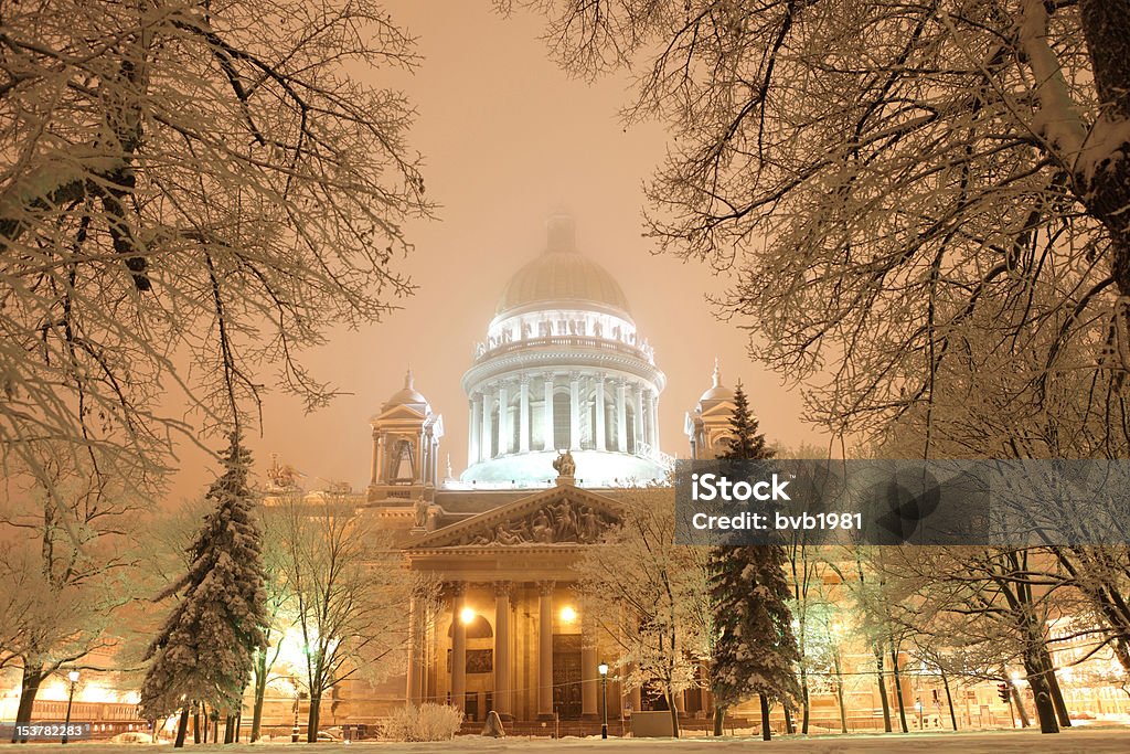 Saint-Petersburgs isaac cathedral Saint-Petersburgs isaac cathedral, winter St. Petersburg - Russia Stock Photo