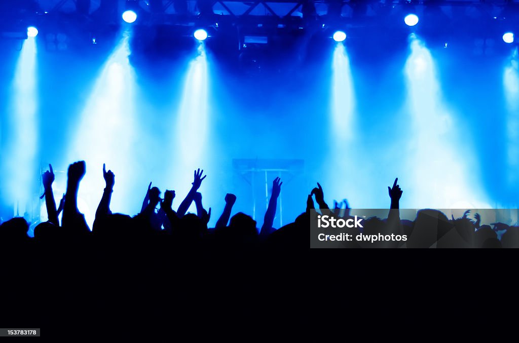 Folla concerto - Foto stock royalty-free di Davanti