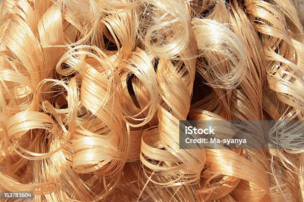 Blondes Lockiges Haar Stockfoto und mehr Bilder von Formatfüllend - Formatfüllend, Gelockt, Texturiert