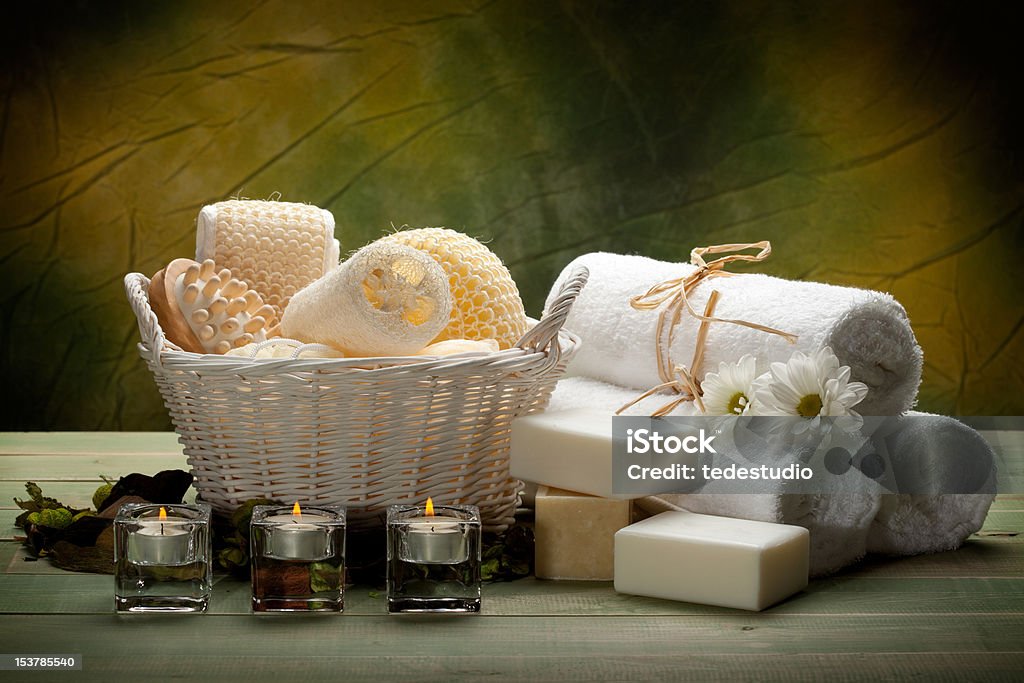 Spa-savon, serviettes, bougies et outils de massage - Photo de Aromathérapie libre de droits