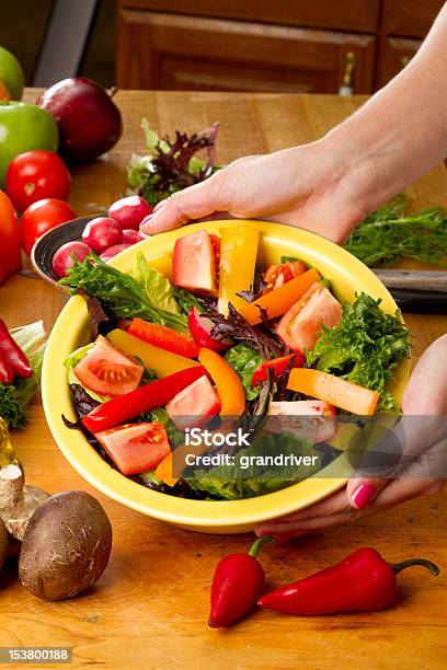 Salada Verde Aleatório - Fotografias de stock e mais imagens de Alface - Alface, Alimentação Saudável, Almoço