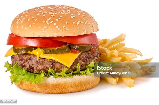 Photo libre de droit de Cheeseburger Et Des Frites banque d'images et plus d'images libres de droit de Pommes frites - Pommes frites, Burger, Hamburger