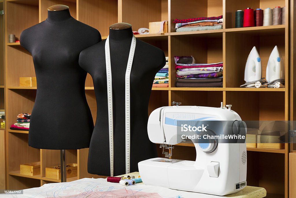 패션 디자이너 스튜디오 dressmakers 전문적이다 장비 - 로열티 프리 가구 스톡 사진