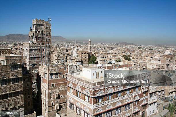 Photo libre de droit de Larchitecture Typique Du Yémen Sanaa banque d'images et plus d'images libres de droit de Antique - Antique, Architecture, Asie de l'Ouest