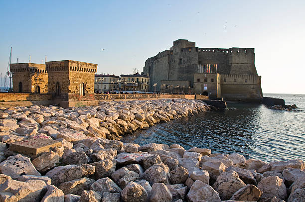 istock Castel dell'Ovo, Ovo 153867277