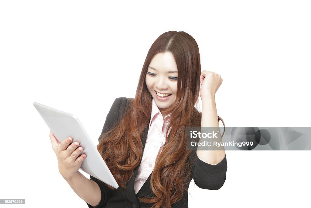 Tablet computer woman looking une en pc de panel táctil - Foto de stock de Adulto libre de derechos