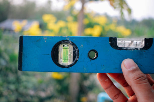 istock blue spirit level 1538719060