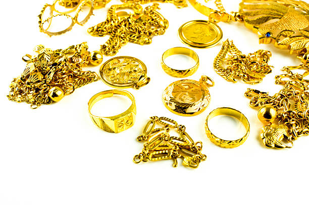 ゴールドのジュエリー異なります。 - gold jewelry ring scrap metal ストックフォトと画像