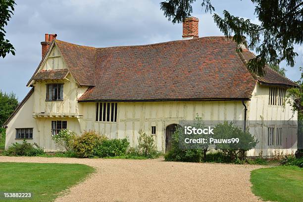 Grande Casa De Quinta Em Flatford - Fotografias de stock e mais imagens de Casa - Casa, Estilo elisabetano, Aldeia