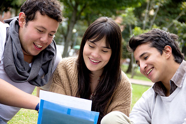 istock Group of students outdoors 153902014