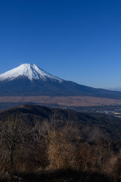 istock Mount Fuji seen from Mount Ishiwari 1539087732