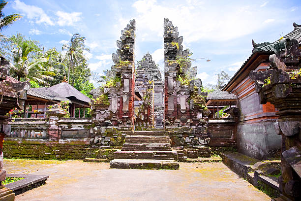 istock Mengening Temple, Tampaksiring, Bali 153908901