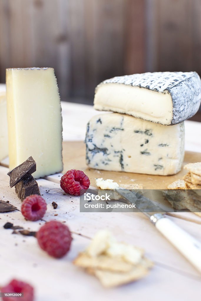 Käse, Beeren und Schokolade - Lizenzfrei Beere - Obst Stock-Foto