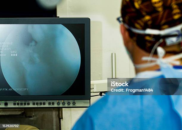Arthorscopy Cirurgia - Fotografias de stock e mais imagens de Cirurgião - Cirurgião, Monitor de Computador, Adulto