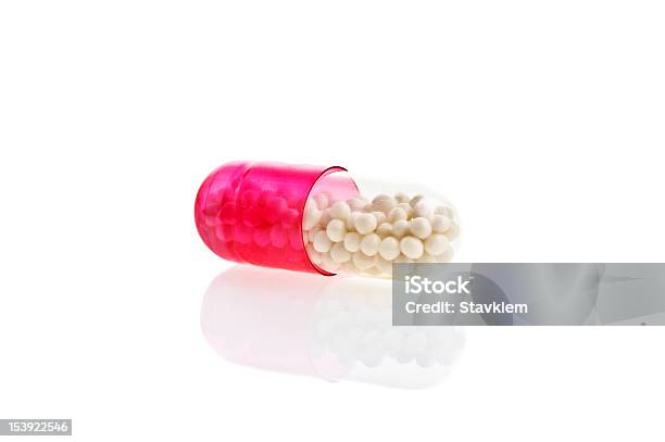 Photo libre de droit de Medical Pillls Isolé Sur Blanc banque d'images et plus d'images libres de droit de Acide acétylsalicylique - Acide acétylsalicylique, Antibiotique, Calmant