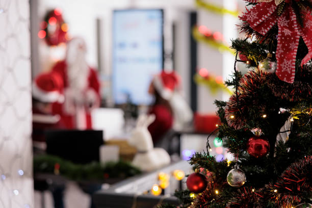 istock Special occasion decorated xmas tree 1539702365