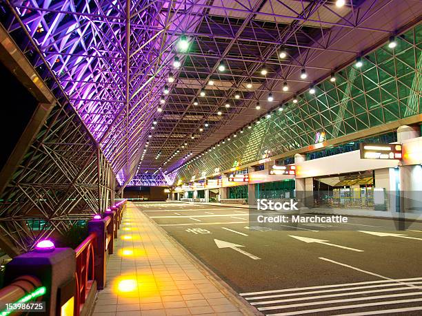 Foto de Calçada E Passeios e mais fotos de stock de Aeroporto - Aeroporto, Taiwan, Equipamento de Iluminação