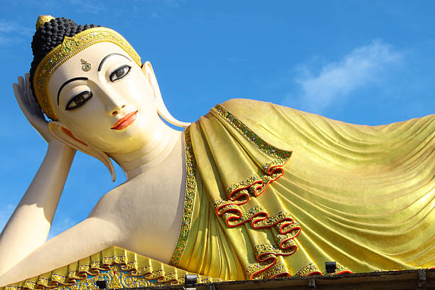 istock Inclined Buddha image of Pra Thart Su Tone 153992288