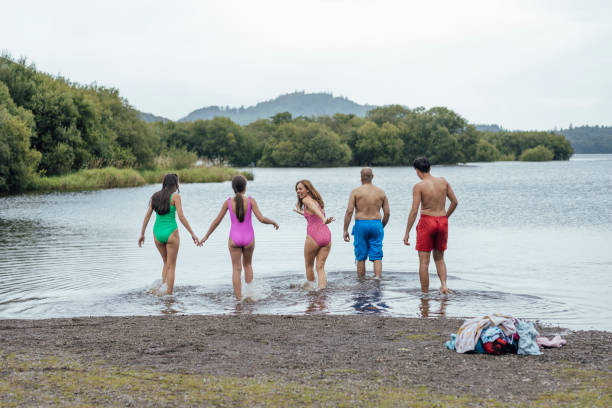 istock Running to the water 1540012351