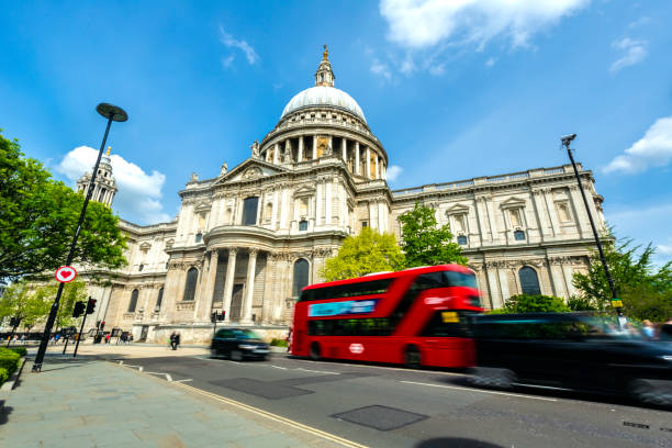 istock London, St. Paul es Cathedral 1540040060