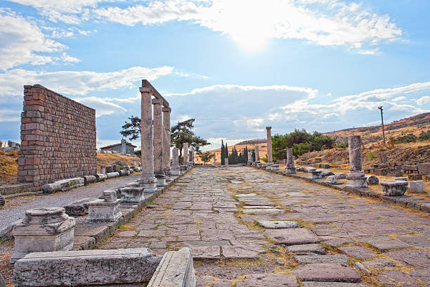 istock Roman Pergamum - Asklepion 154004963