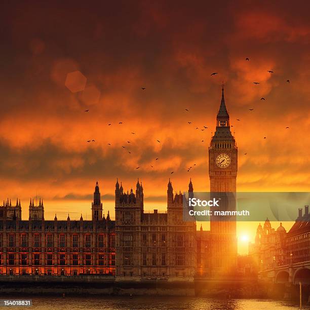 Big Ben Di Londra Al Tramonto - Fotografie stock e altre immagini di Londra - Londra, Alba - Crepuscolo, Parlamento britannico