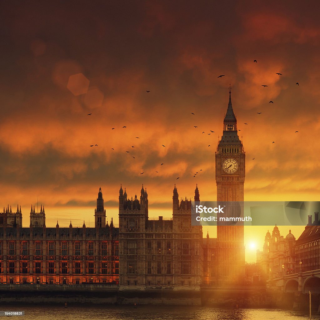 Big Ben em Londres ao pôr do sol - Foto de stock de Londres - Inglaterra royalty-free