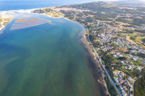 istock Foz do Arelho from above 1540271075
