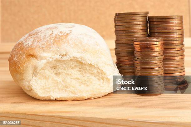 Foto de Preço Do Pão e mais fotos de stock de Custo de vida - Custo de vida, Depressão económica, Economia