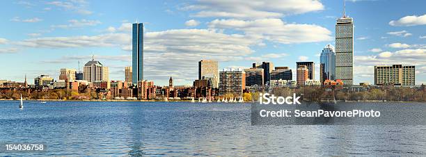 Boston Back Bay Skyline — стоковые фотографии и другие картинки Река Чарльз - Река Чарльз, Бостон - Массачусетс, Линия горизонта
