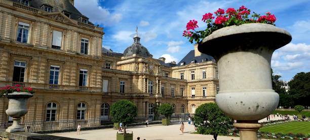 istock Luxembourg garden 1540373043