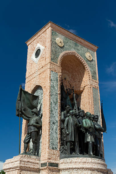 istock Taksim Monument of the Republic 154041208
