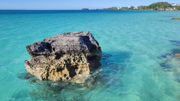 Summer tropical weather on the Bermuda
