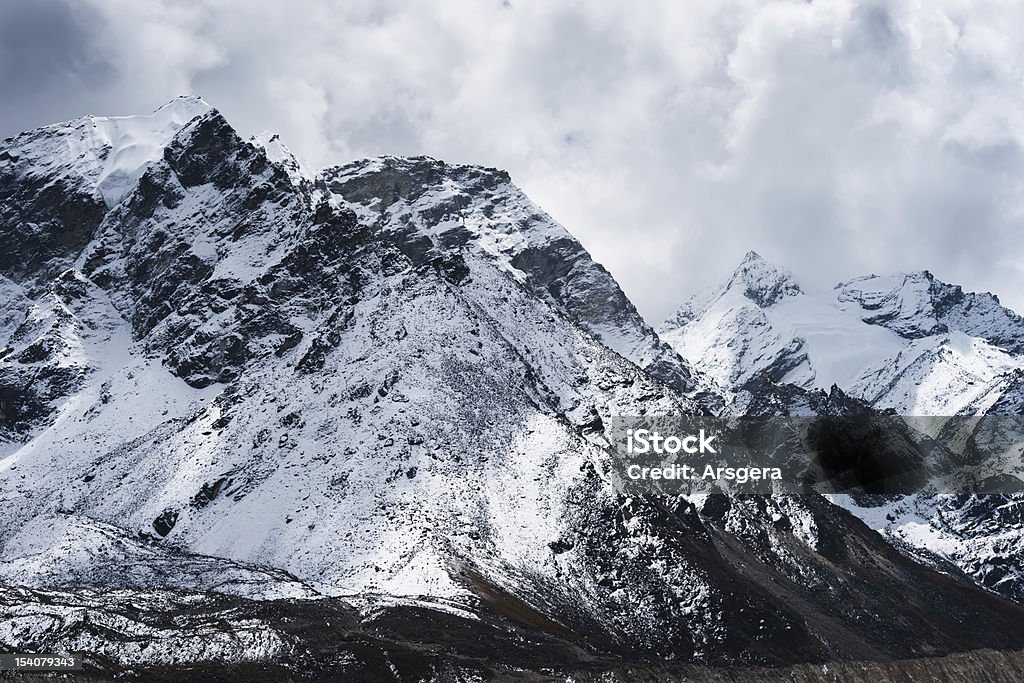 glacier и горный хребет не далеко Gorak shep - Стоковые фото Азия роялти-фри