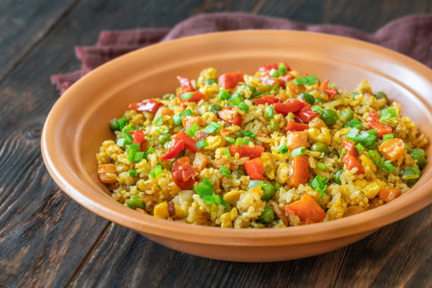 portion of fried rice - bean vegetarian food stir fried carrot imagens e fotografias de stock