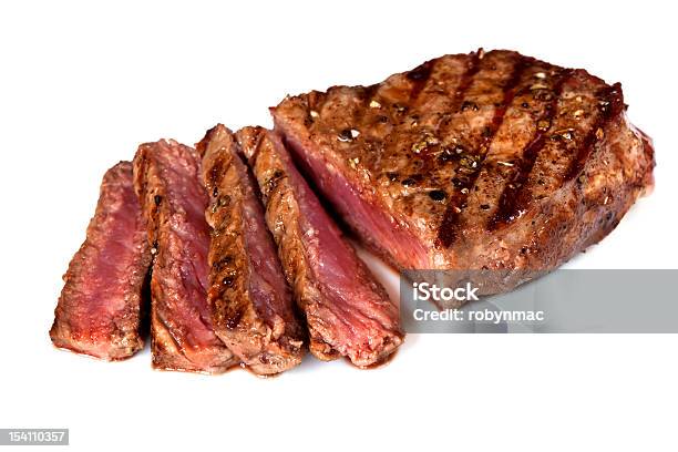 ステーキ - ステーキのストックフォトや画像を多数ご用意 - ステーキ, ニューヨークストリップステーキ, 白背景