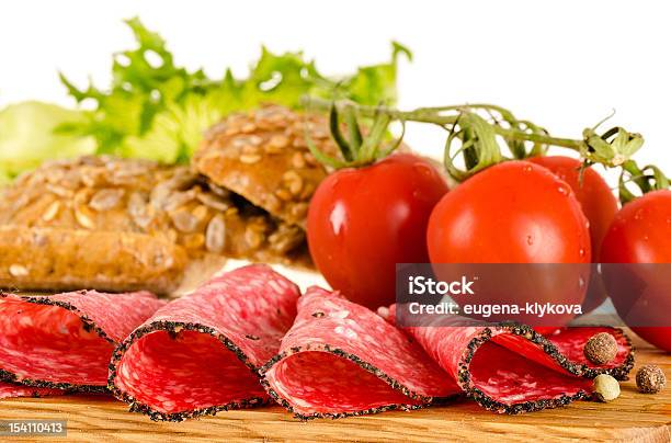 Salame Panino Ingredienti - Fotografie stock e altre immagini di Antipasto - Antipasto, Carne, Cereale