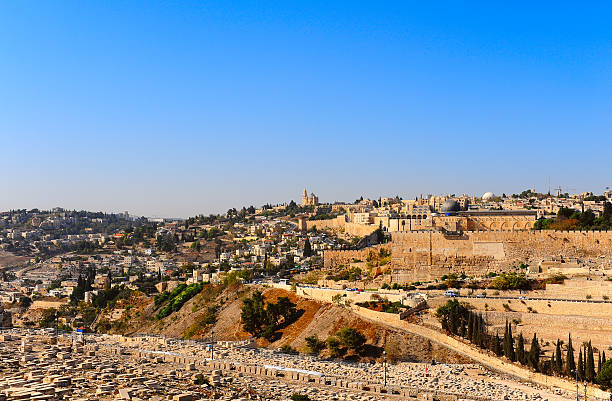 иерусалим - jerusalem old city israel wall castle стоковые фото и изображения