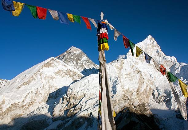 istock view of Everest with buddhist prayer flags from kala patthar 154126390