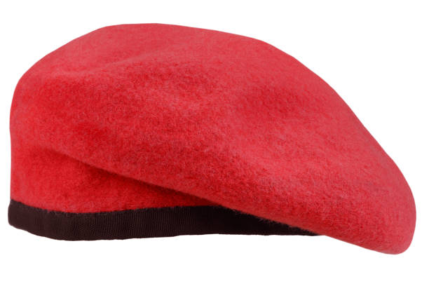 istock military troops red beret 1541364181